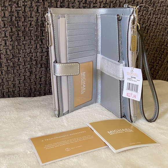 SOLD! NWT Michael Kors Peyton Double Zip Wristlet - Picture 8 of 16